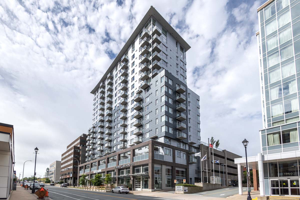 19 Twenty - Exterior