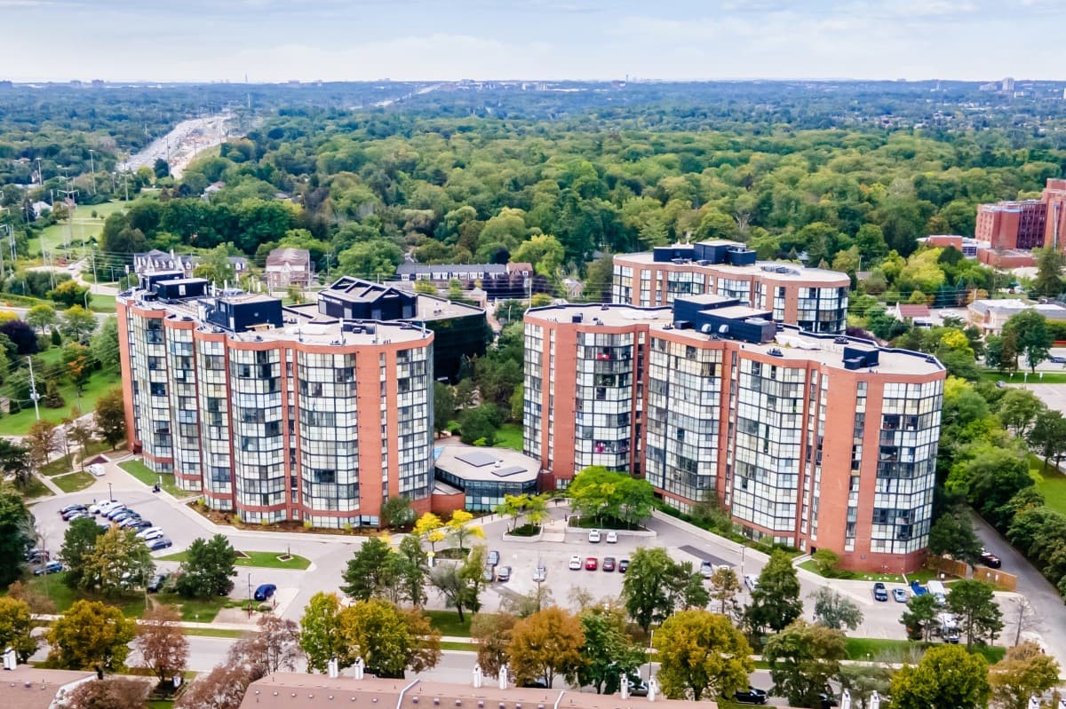 Sherobee Apartments - Building Exterior